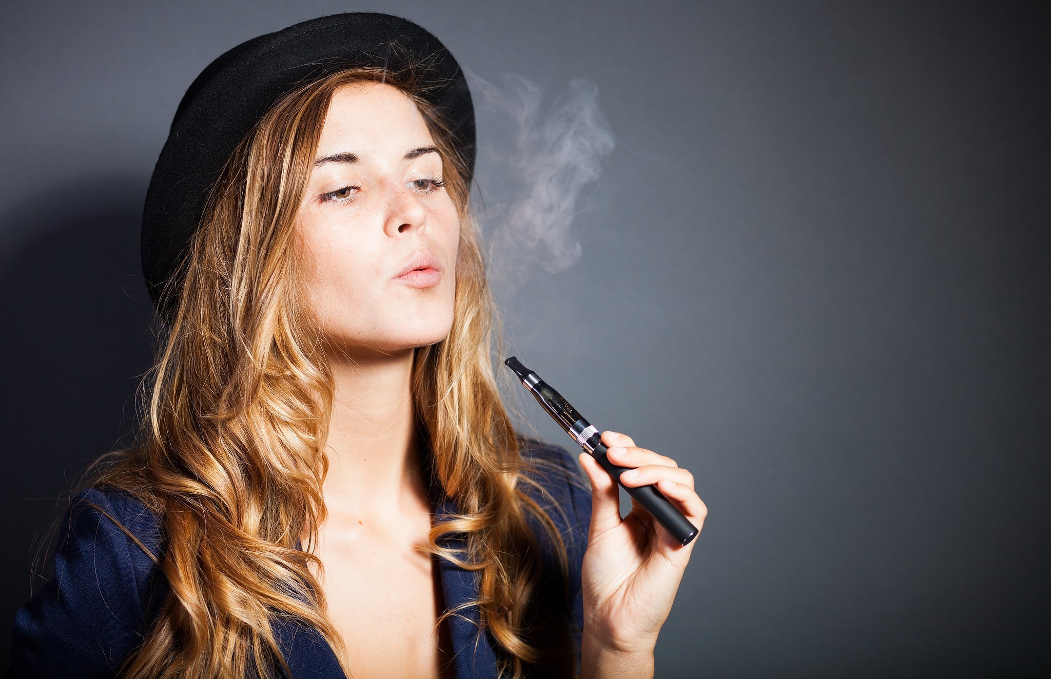 How did the use of e cigarette came into existence ?